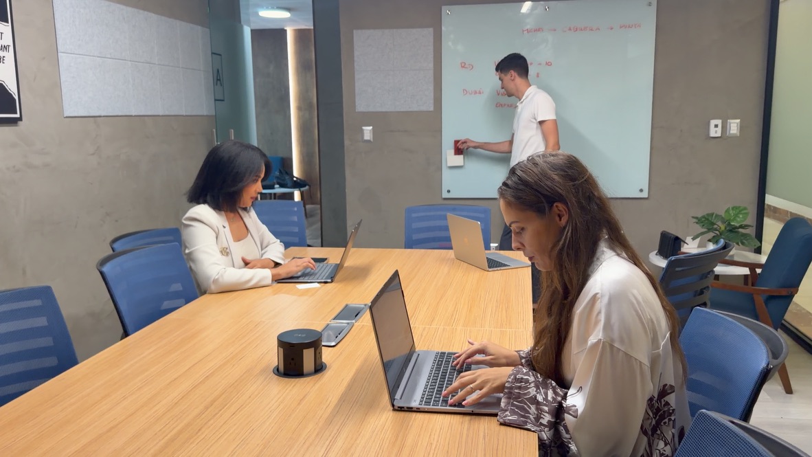 Equipo Ibérico trabajando en República Dominicana